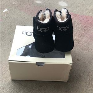 Black Uggs